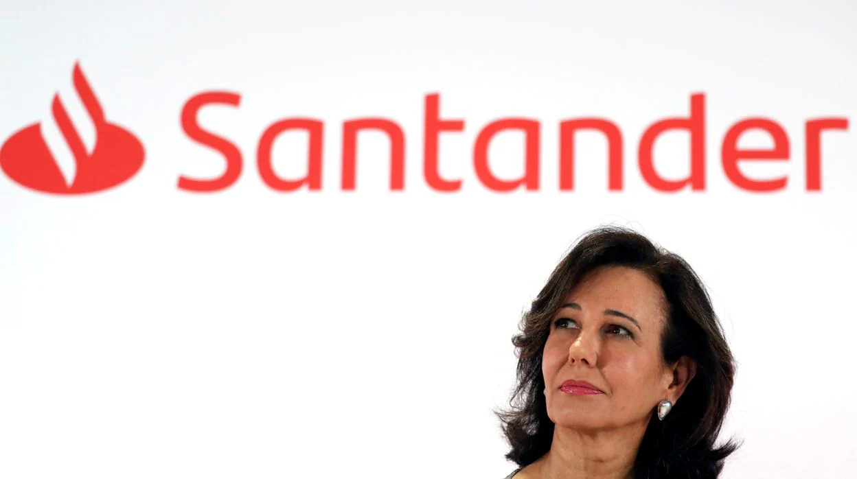 Ana Botín compra 3,28 millones de acciones más de Banco Santander por 12,1 millones