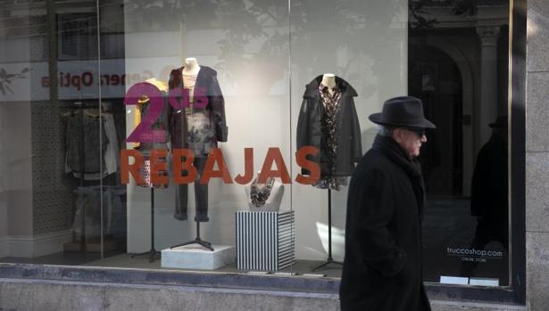 Las trampas que más se aplican durante las rebajas de invierno y nueve consejos para evitarlas