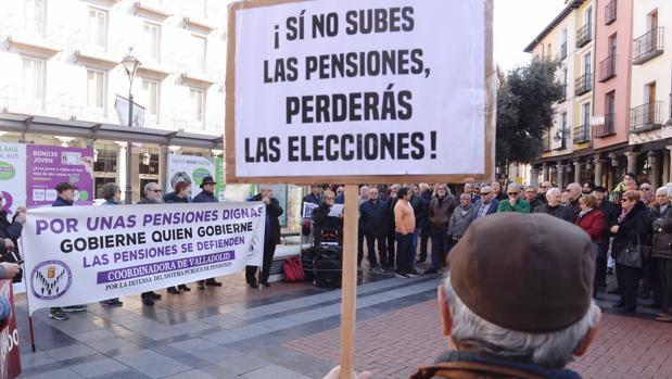 Los pensionistas empiezan a recibir la nómina de febrero con la subida del 0,9%