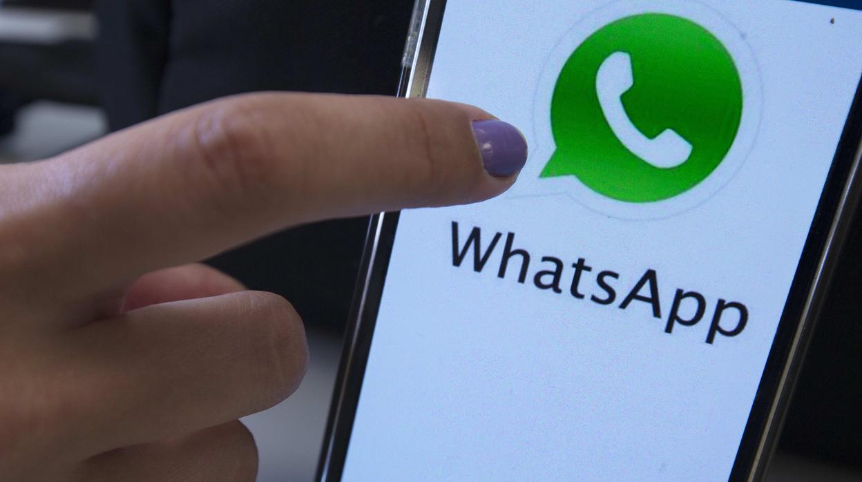 En los grupos de Whatsapp no sólo pueden surgir problemas entre los padres sino que también se dan casos de insultos o difamaciones a los docentes