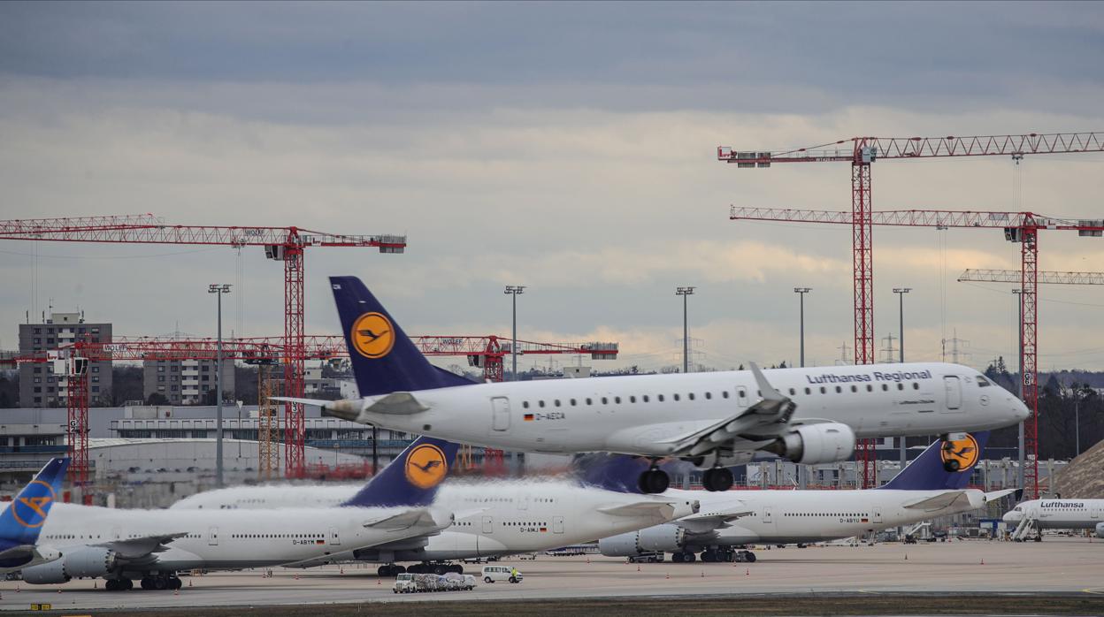 Lufthansa suspende 23.000 vuelos hasta el 24 de abril por el coronavirus