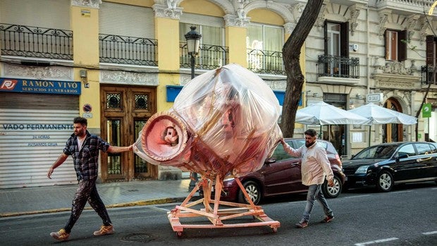 Autónomos, aerolíneas y turismo, decepcionados con el el plan de choque de Sánchez