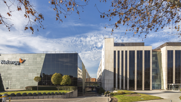 Naturgy pagará a sus proveedores al contado para reforzar su liquidez