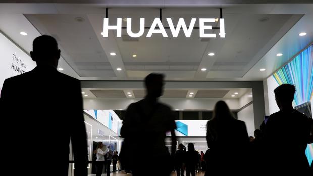 La guerra comercial de EE.UU. con China frena los beneficios de Huawei