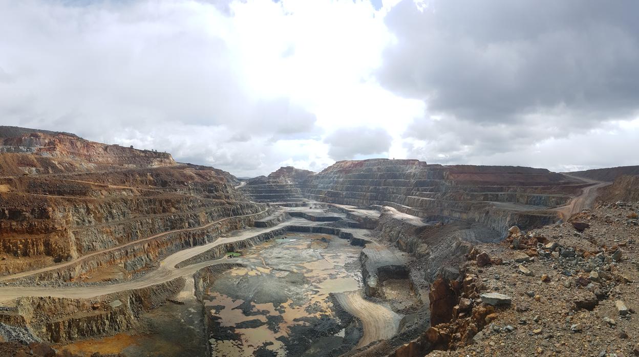 Corta de Riotinto en la Faja Pirítica de Huelva