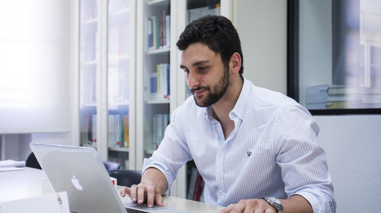 Alumnos y profesores han pasado del formato presencial en las aulas a la enseñanza online