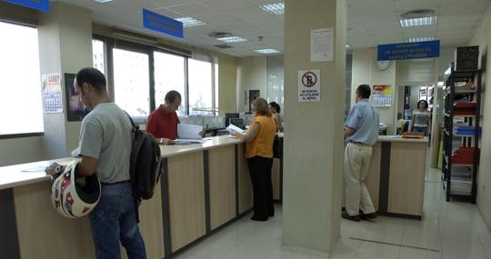 Oficina de un registro de la propiedad de Sevilla