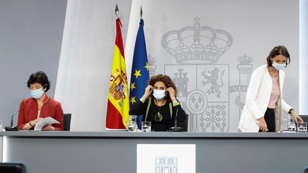 Montero no aclara cuánto recibirá cada región del fondo de 16.000 millones