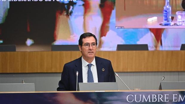 Garamendi (CEOE) alerta sobre la futura Ley del teletrabajo: «Una buena herramienta si no nos la comprimen»