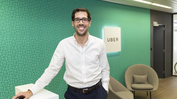 El coronavirus acelera la «taxificación» de Uber en España