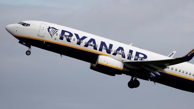 Problemas para Ryanair con las medidas anticovid: la aviación civil italiana podría sancionar a la low cost