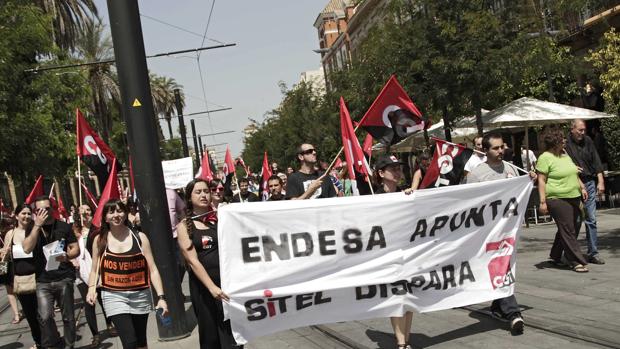 La sentencia del ERE de Sitel condena a la empresa a readmitir a los 303 despedidos de Sevilla