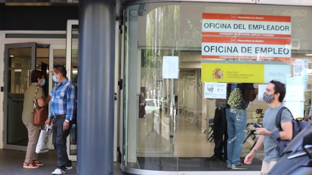 España perdió 1,5 millones de empleos a un ritmo tres veces mayor que en la UE