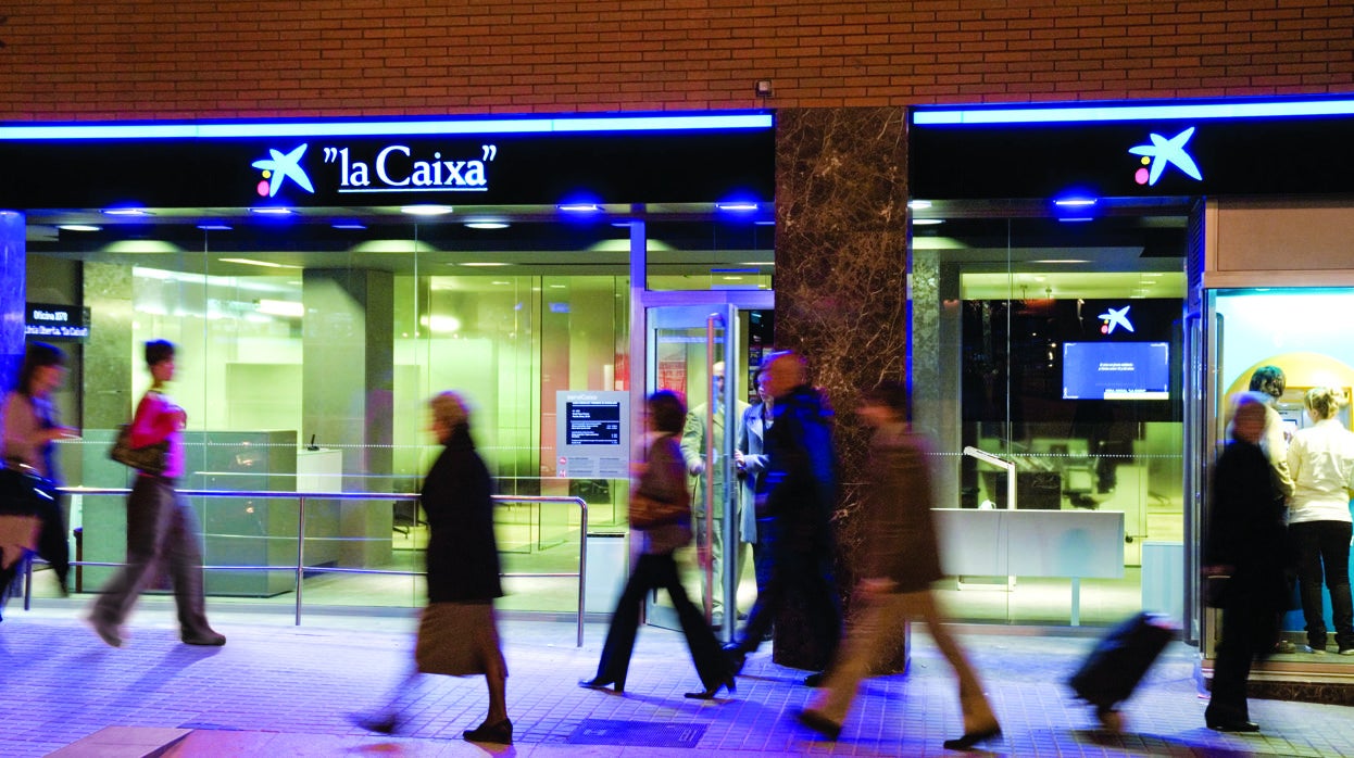 CaixaBank tiene en Andalucía 800 oficinas y 4.000 trabajadores