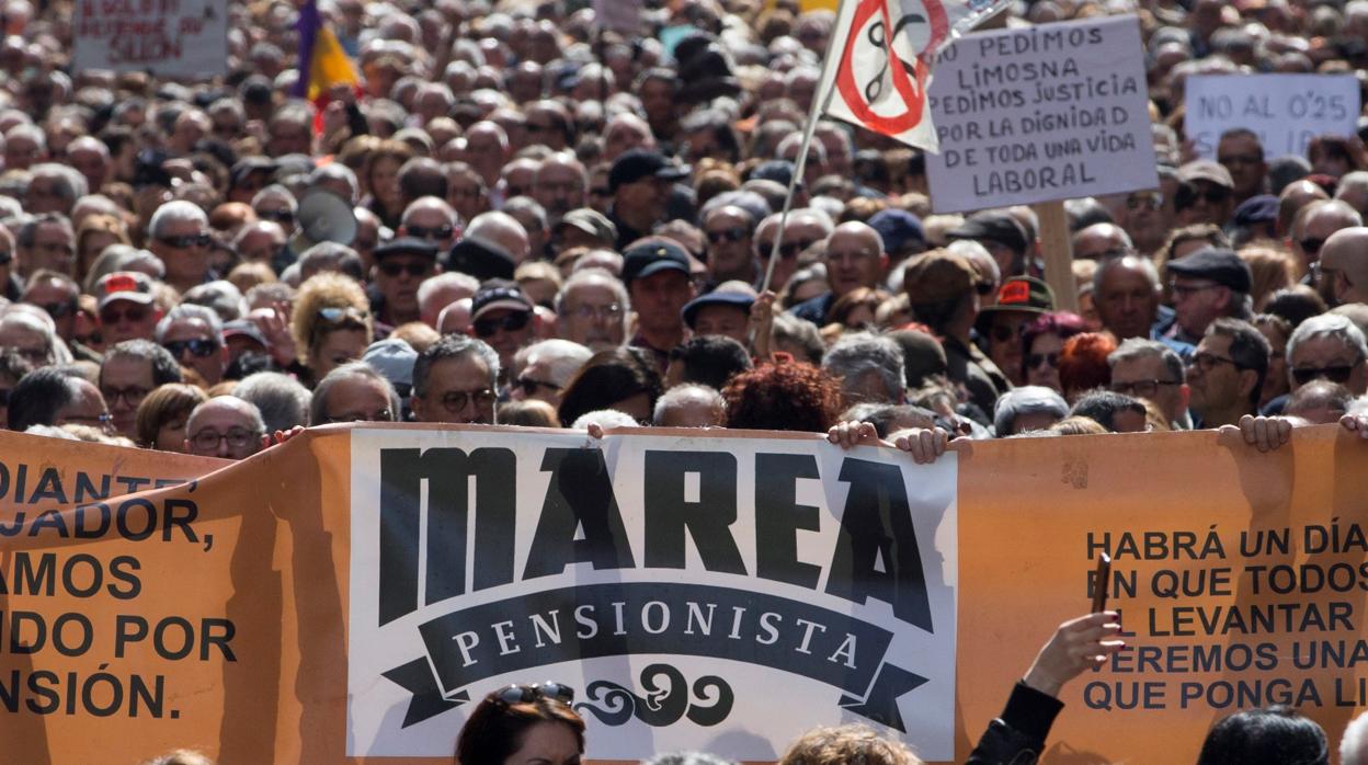 Imagen de archivo de una protesta de pensionistas para reclamar pagas más altas