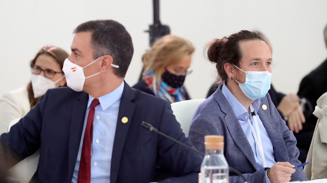 El presidente del Gobierno, Pedro Sánchez y el vicepresidente Pablo Iglesias
