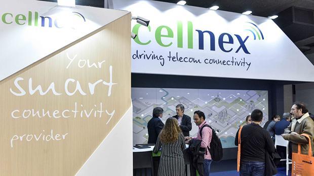 Cellnex entra en Polonia con la compra del 60% de la teleco Play por 800 millones de euros
