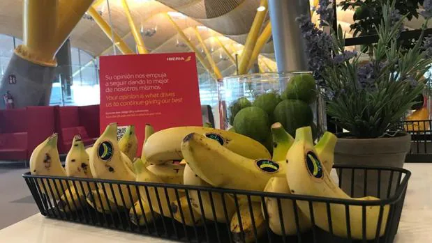 El plátano de Canarias, una fruta de altos vuelos: Iberia lo incorpora a sus menús a petición de varios clientes