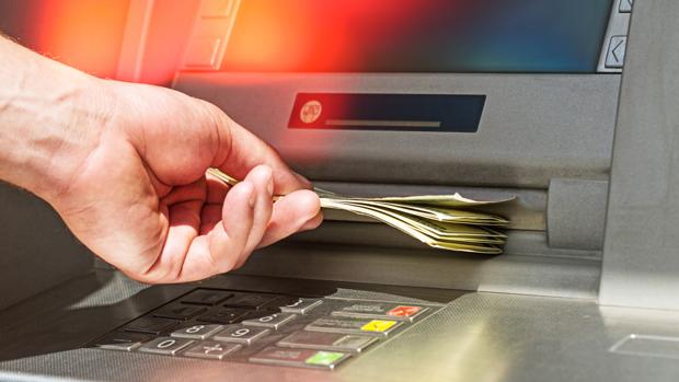 Hasta 240 euros por mantener una cuenta y otras subidas de comisiones bancarias de 2020
