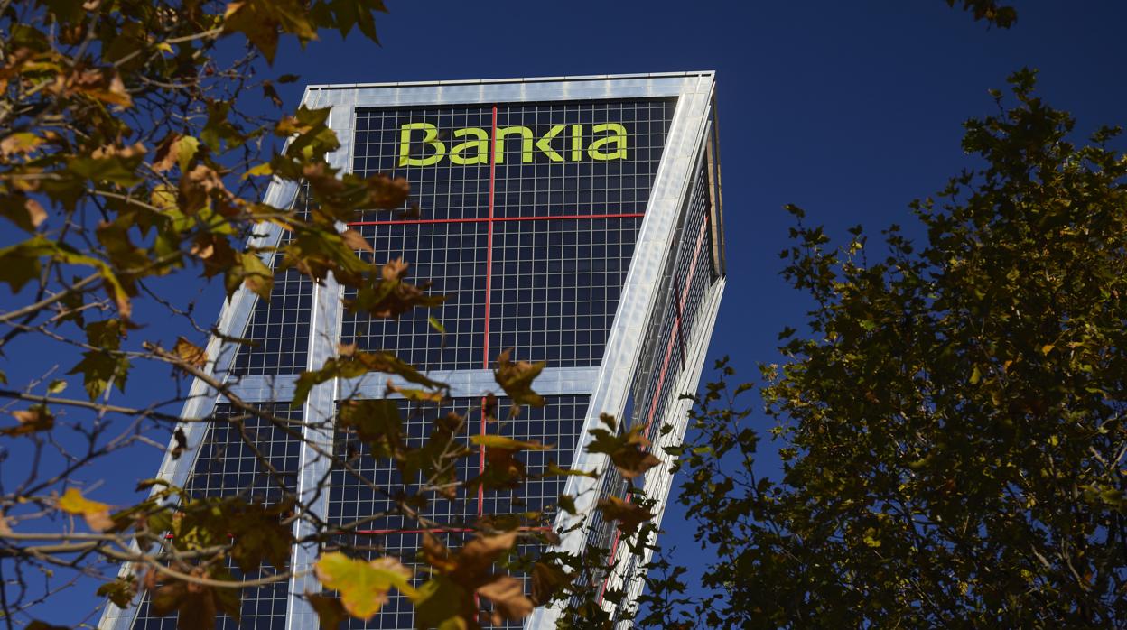 La banca comienza su verdadera guerra contra la pandemia