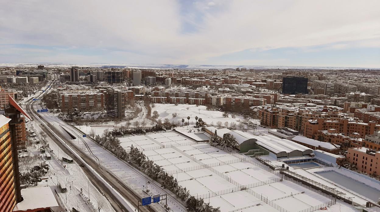 Vista general desde el edificio Torres blancas este domingo en Madrid