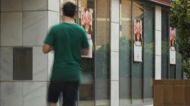 Consumo y las CC.AA. rechazan que los bancos puedan cambiar las condiciones a cuentas sin comisiones