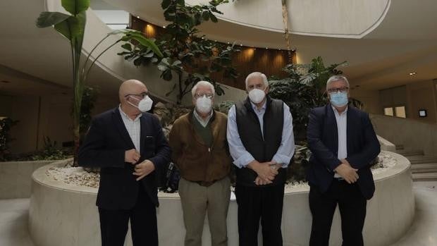 El sector agrario andaluz pide al ministro Planas que «retire el Real Decreto de transición o dimita»