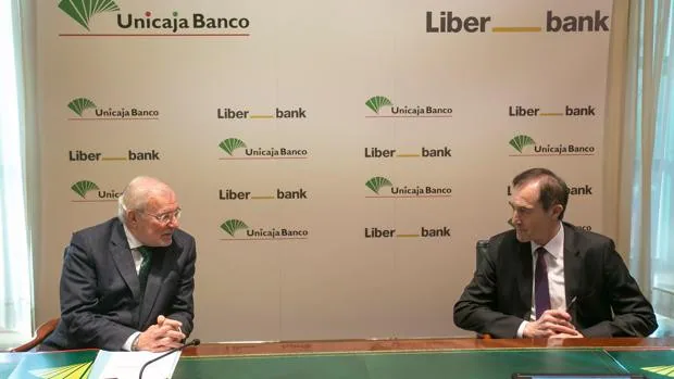 Los accionistas de Unicaja y Liberbank aprobarán la fusión el 31 de marzo en dos juntas generales