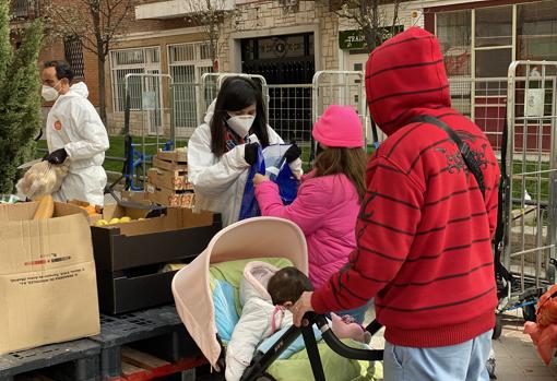 Reparto de alimentos este 5 marzo de 2021 en la Fundación Madrina