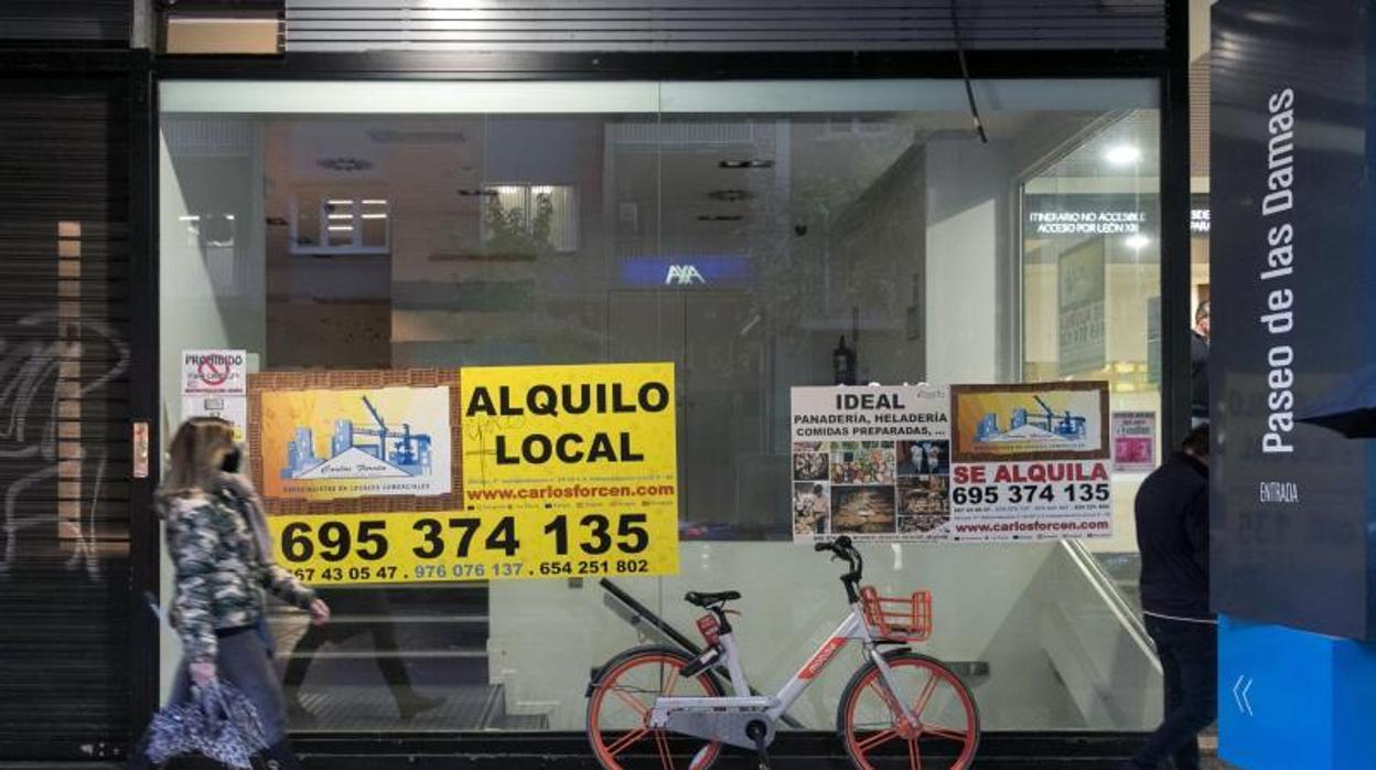 Comercio cerrado en Zaragoza