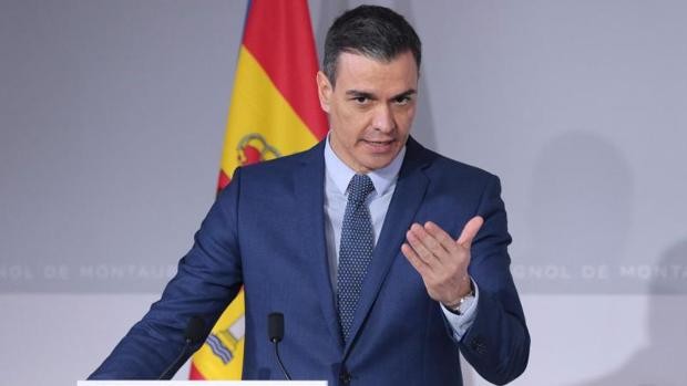 Standard&Poor`s mantiene el rating de España, pero advierte que lo bajará si se toca la reforma laboral