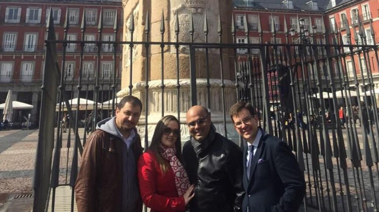 Camilo Ibrahim a la izquierda, en una fotografía en 2015 en Madrid