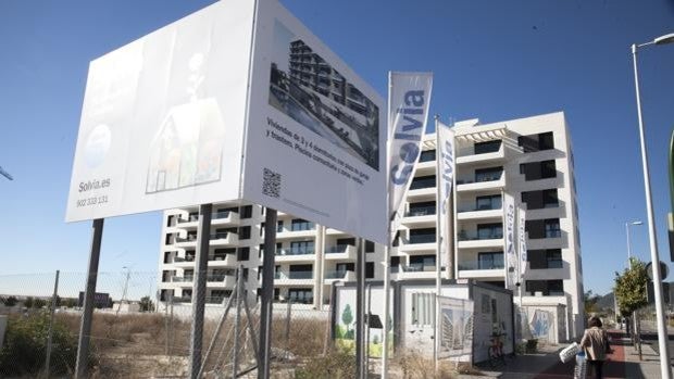 La firma de hipotecas sobre viviendas baja más de un  20,3% en Andalucía