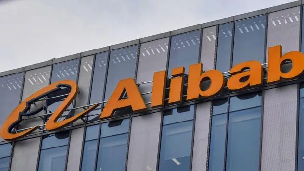 China multa a Alibaba con 2.300 millones de euros por prácticas monopolísticas