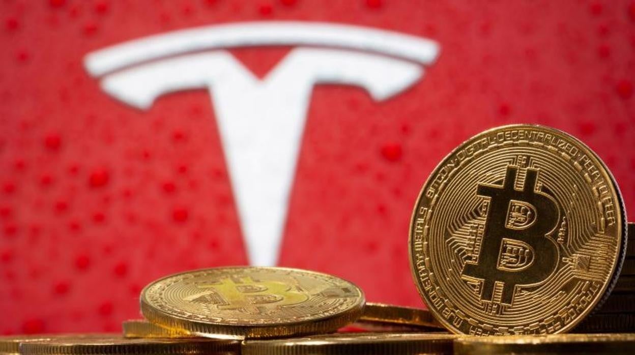 Desplome de la cotización del bitcoin tras anunciar Tesla que deja de aceptarlo como forma de pago