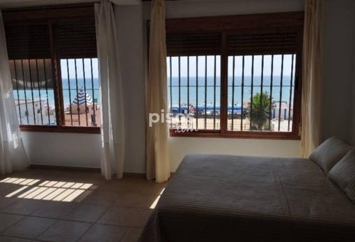 Habitación con vistas al mar