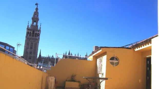 Descubre las 8 casas con azotea en venta con más posibilidades en Sevilla