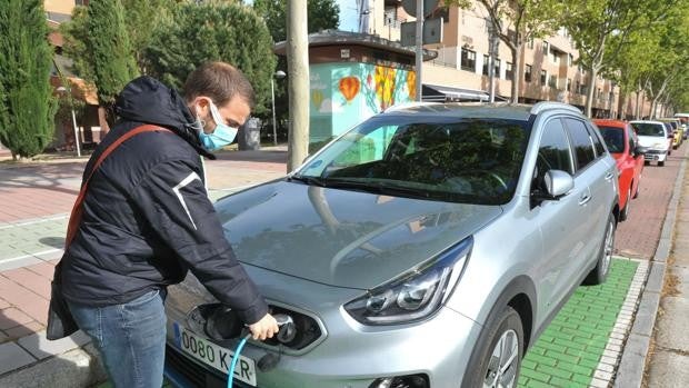 Ayudas de hasta 7.000 euros para la compra de un vehículo eléctrico en Andalucía