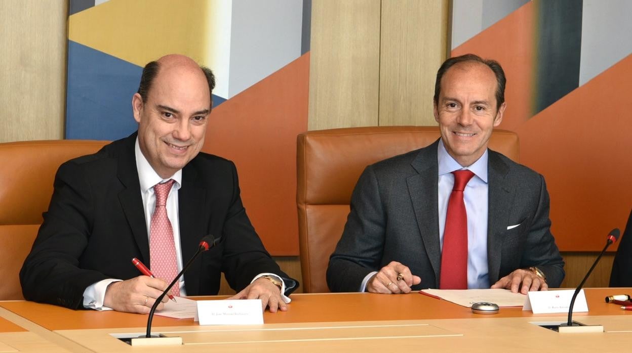 José Manuel Inchausti, CEO de Mapfre Iberia, y Rami Aboukhair, consejero delegado de Santander España