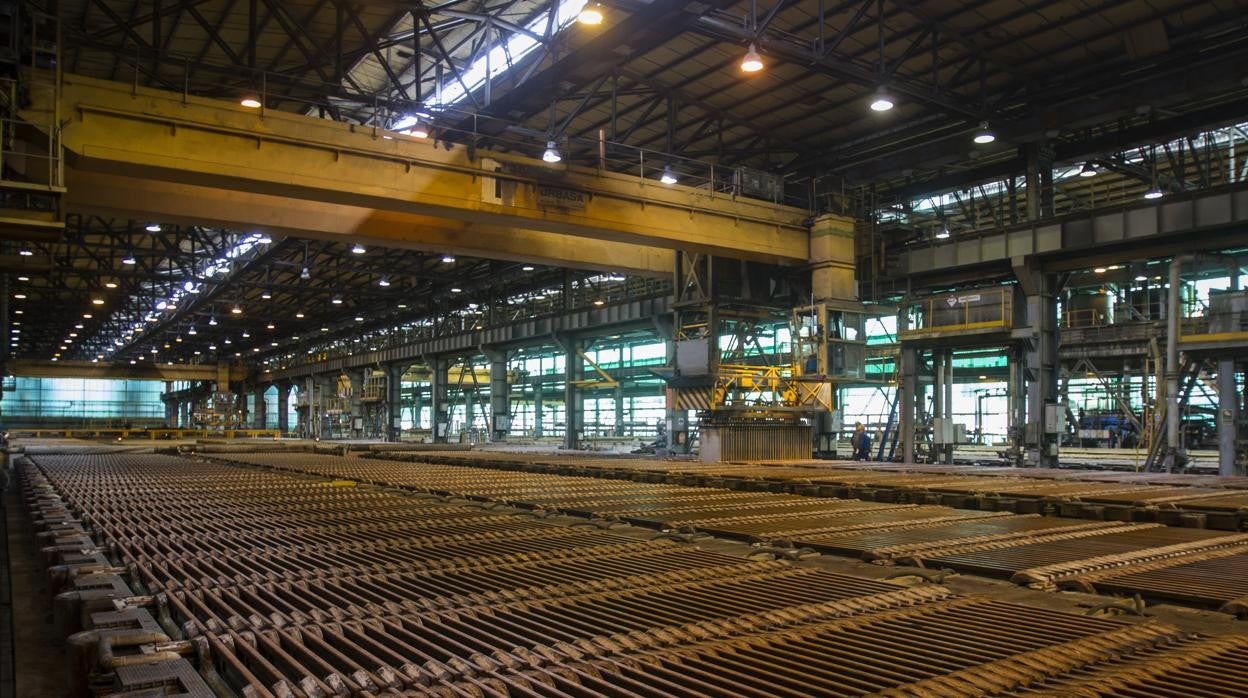 Vista de la planta de Atlantic Copper en Huelva, la tercera mayor fundición y refinería de cobre de Europa