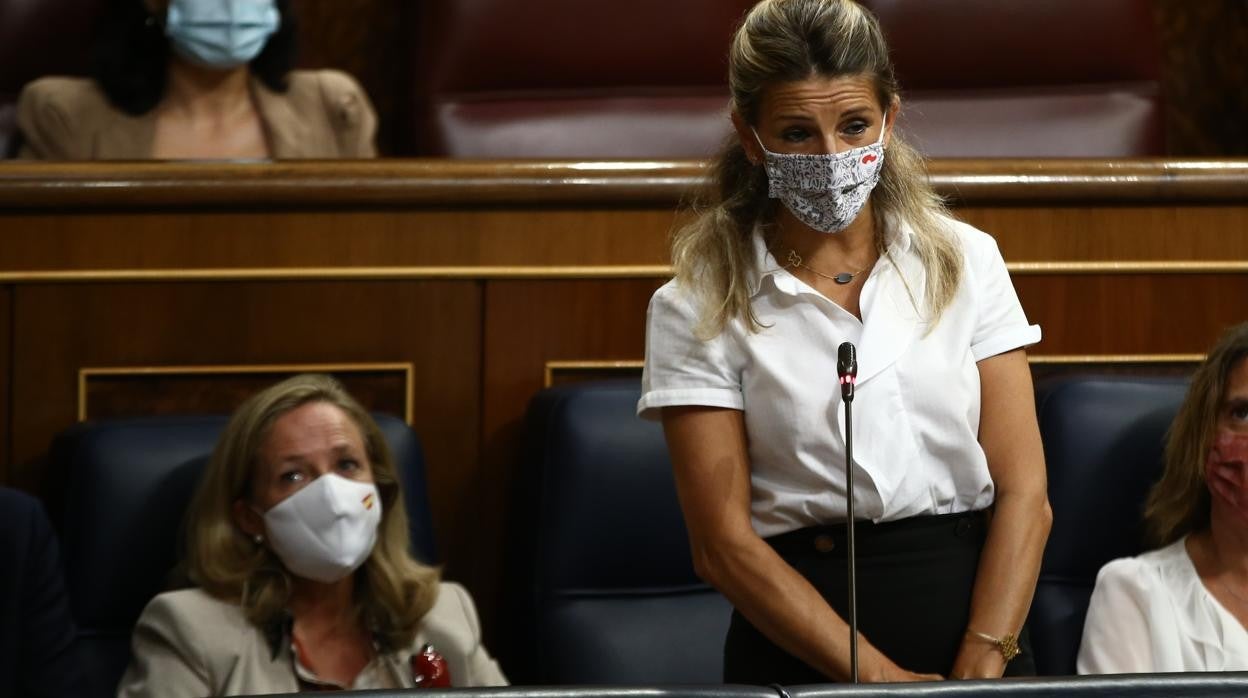 Nadia Calviño y Yolanda Díaz