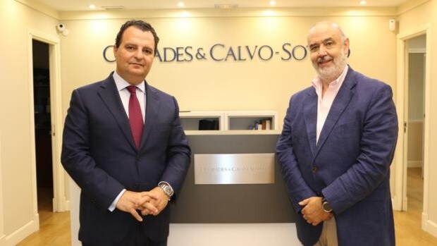 Cremades Calvo-Sotelo ficha a Abraham Carrascosa para liderar su área de inversiones e infraestructuras