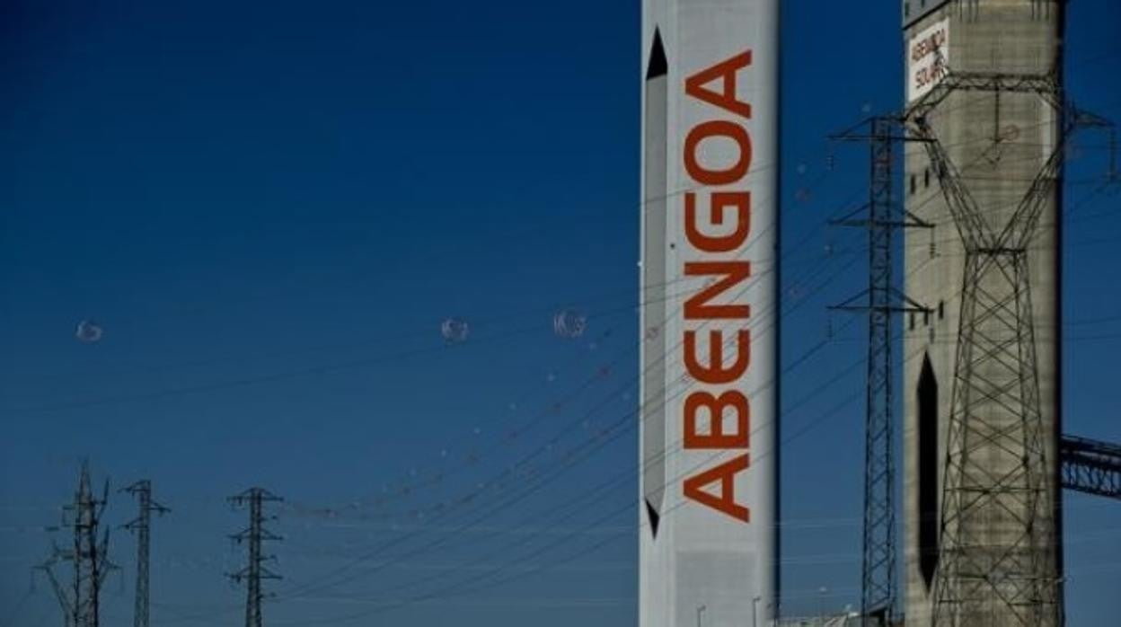 Mas de 13.500 empleados de Abengoa están a la espera de que se firme el rescate de la compañía