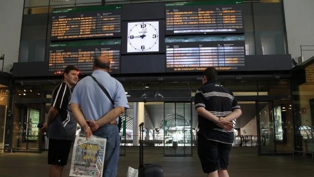 Reclamaciones Renfe: ¿a qué tienen derecho los viajeros si cancelan su tren?