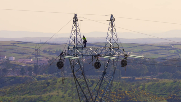 Iberdrola puja por la construcción y operación de una red eléctrica de 1.500 kilómetros en Chile