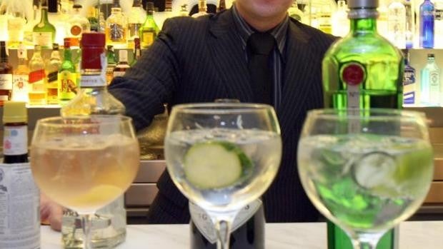 El 'resacón' del Brexit llega a España: se agota la ginebra británica y el whisky escocés