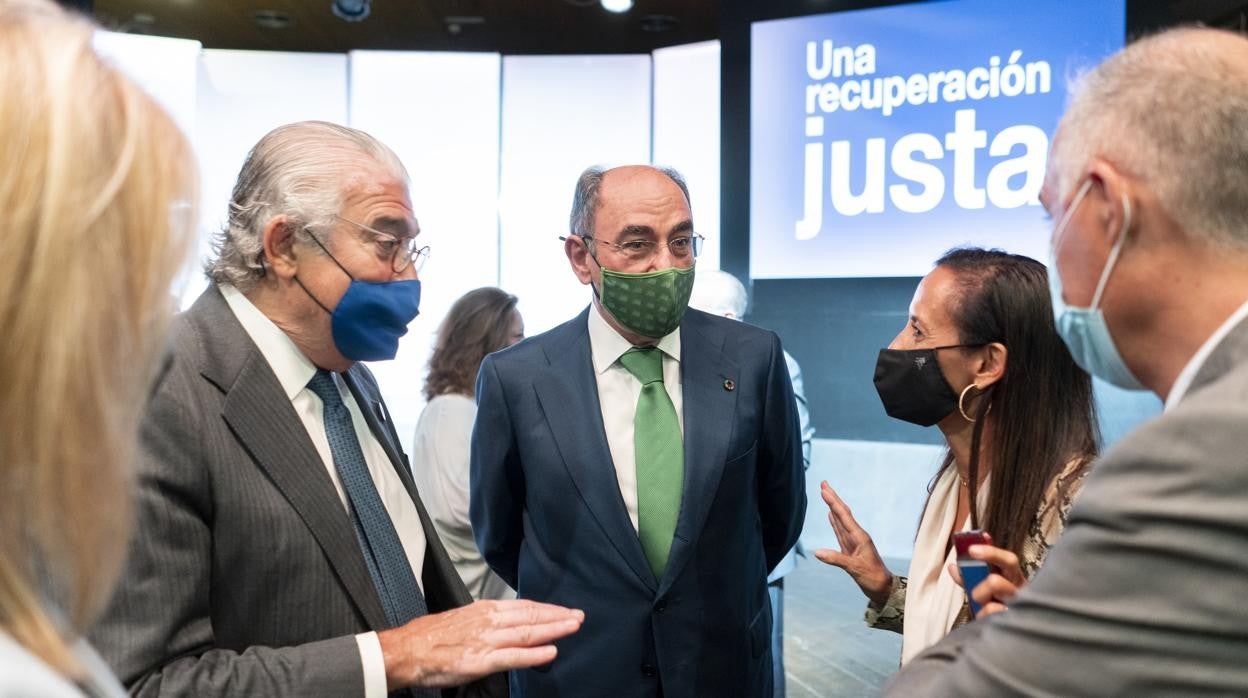 José Bogas, Ignacio Galán y la presidenta de REE, Beatriz Corredor, en un acto reciente