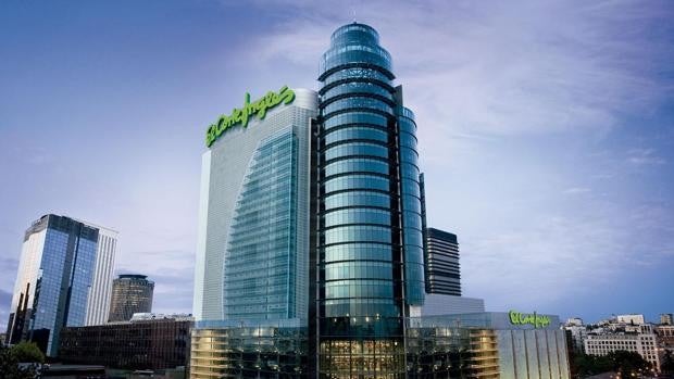 Mutua Madrileña compra el 8% de El Corte Inglés y firman una gran alianza de seguros e inversión