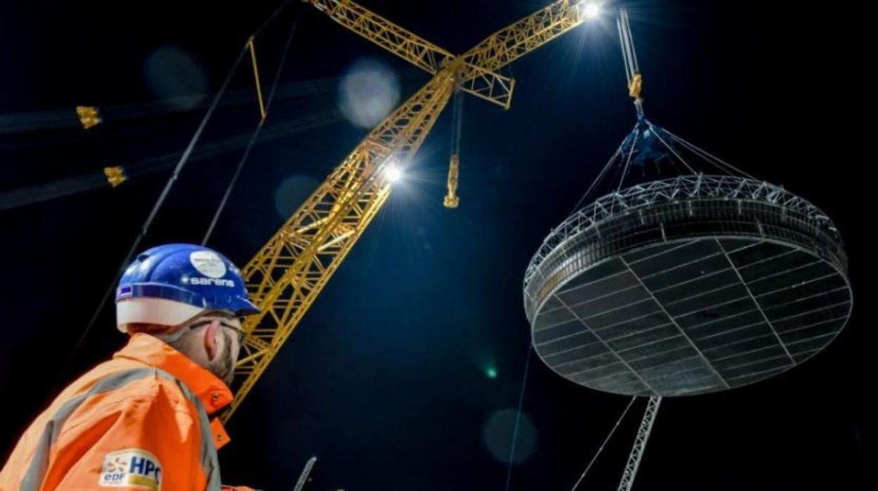 Obras de construcción de una planta nuclear en el Reino Unido