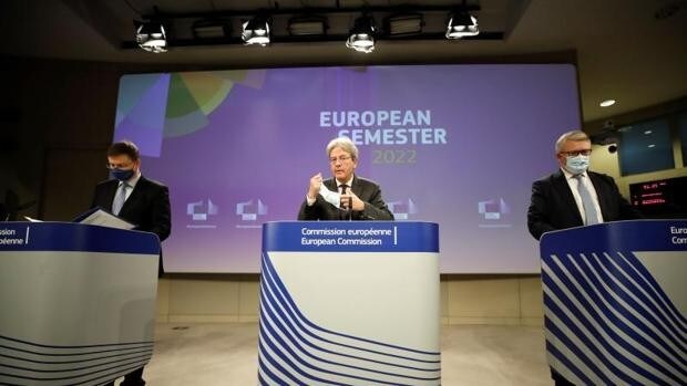 La Comisión recomienda a España que mantenga «una política fiscal prudente» para poder pagar la deuda